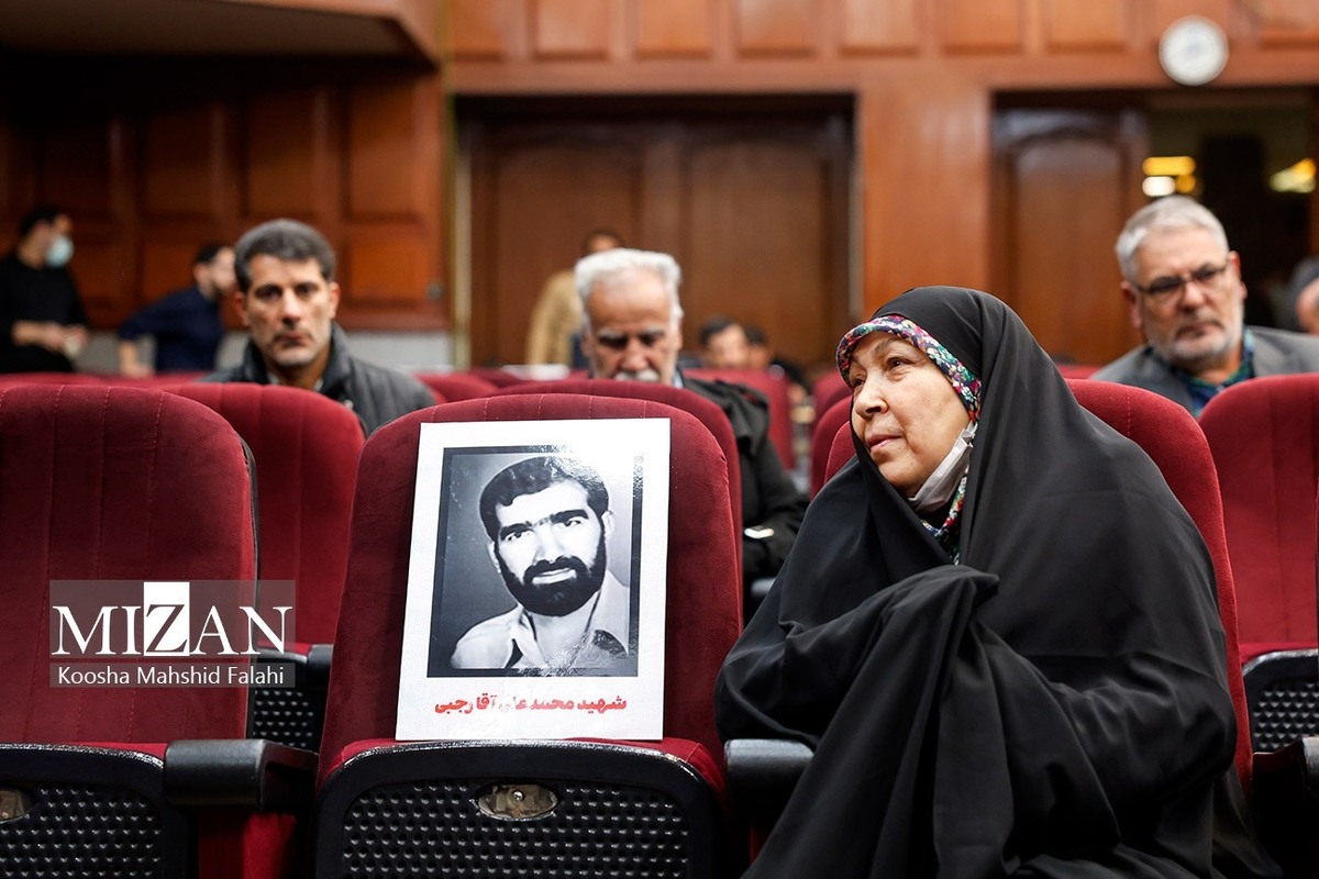 همسر شهید ترور: محاکمه اعضای منافقین مهم‌ترین مطالبه خانواده شهداست