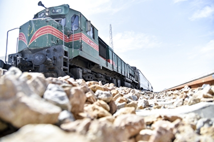راه اندازی اولین قطار مسافری روزانه خاش - زاهدان
