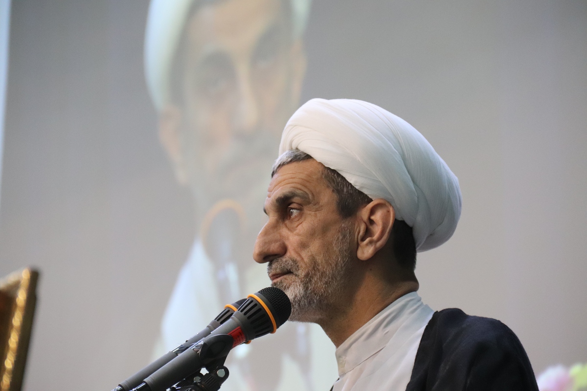 رییس کل دادگستری اصفهان: چراغ راه دفاع از ارزش‌های انقلاب اسلامی حرکت در مسیر نورانی شهداست