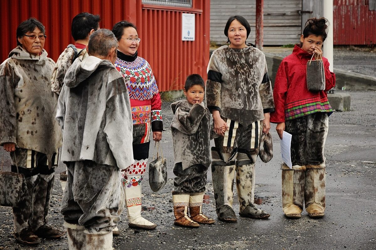 شکایت زنان بومی گرینلند از دانمارک بر سر کاهش اجباری نرخ تولد