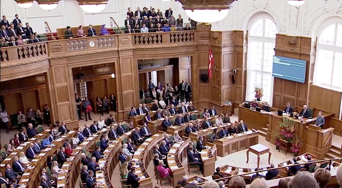 پارلمان دانمارک لایحه ممنوعیت قرآن‌سوزی را به بحث می‌گذارد